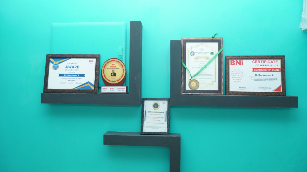 Arumeen Aesthetic Centere Hair Treatment Clinic Dr Saravanan Award Details